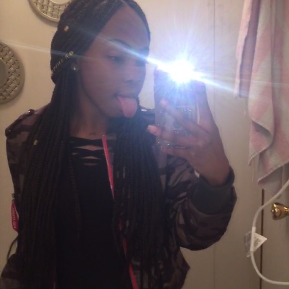 Meet your Posher, Tyra - Picture 1 of 1